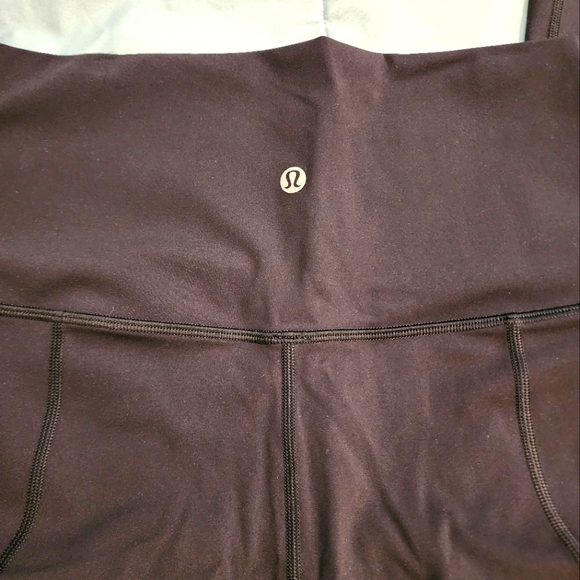 Peloton Lululemon Move Mission Scallop Hem Legging Black size Size 8 - Picture 2 of 4